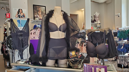Lingerie Store «Anna Bella Fine Lingerie», reviews and photos, 5530 Windward Pkwy #1250, Alpharetta, GA 30004, USA