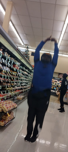 Grocery Store «Albertsons», reviews and photos, 19500 WA-99 Suite 110, Lynnwood, WA 98036, USA