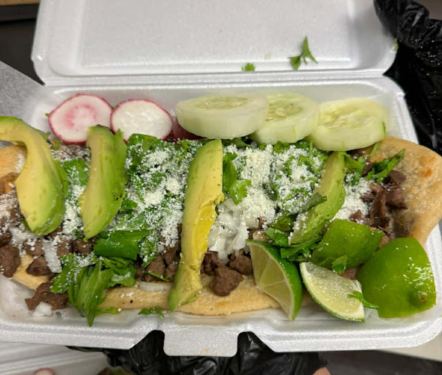 TAQUERIA LA RAZA