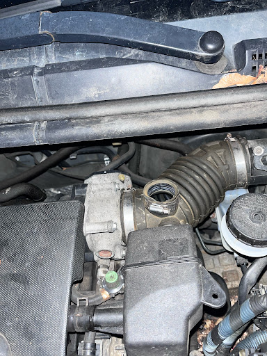 Tire Shop «Mavis Discount Tire», reviews and photos, 680 Freedom Plains Rd, Poughkeepsie, NY 12603, USA