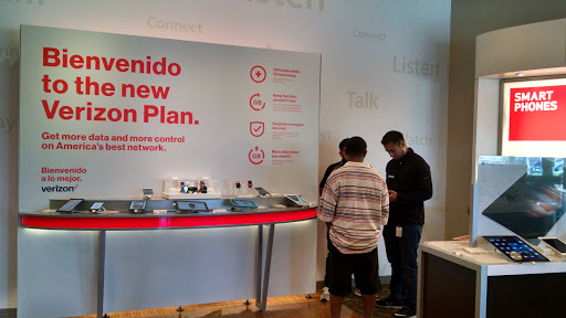 Cell Phone Store «Verizon», reviews and photos, 145 FM1382 #100, Cedar Hill, TX 75104, USA