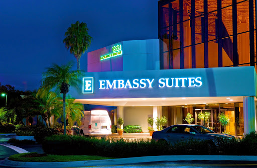 Hotel «Embassy Suites by Hilton Palm Beach Gardens PGA Boulevard», reviews and photos, 4350 PGA Boulevard, Palm Beach Gardens, FL 33410, USA