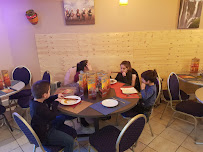 Atmosphère du Restaurant marocain La Palmeraie de Beni Mellal ( La Cantine de beni Mellal) à Mantes-la-Jolie - n°5