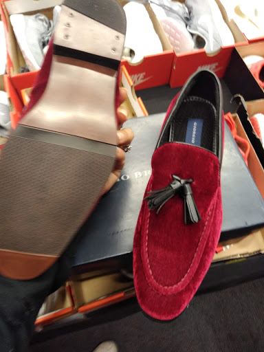 Shoe Store «Shoe Carnival», reviews and photos, 321 NW Loop 410, San Antonio, TX 78216, USA