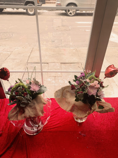 Florist «Blossom Shop», reviews and photos, 138 Orange St, New Haven, CT 06510, USA