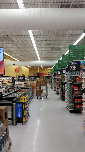 Department Store «Walmart Supercenter», reviews and photos, 2151 W Oaklawn Rd, Pleasanton, TX 78064, USA