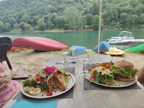 Plats et boissons du Restaurant au bord du Tarn - Le Resto du Mas de la Nauc à Viala-du-Tarn - n°9