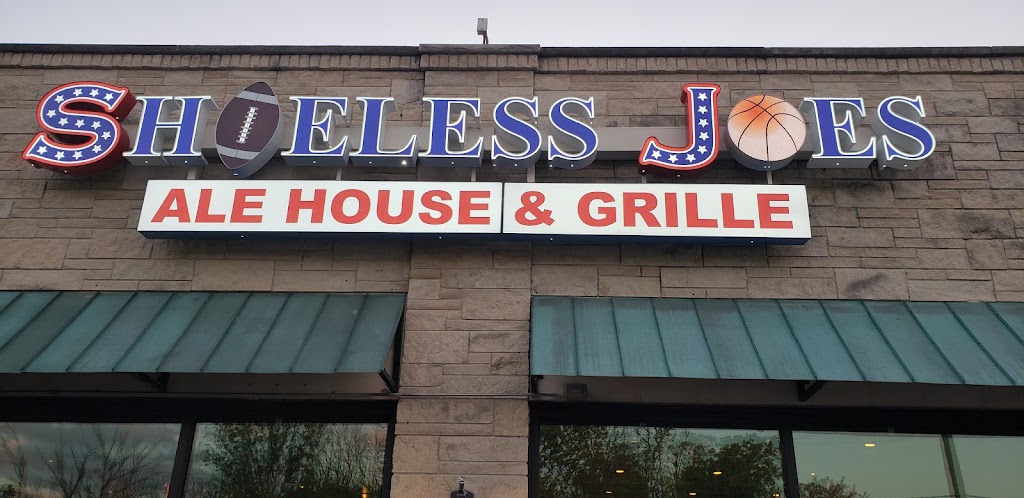 Shoeless Joes Ale House & Grille 60176