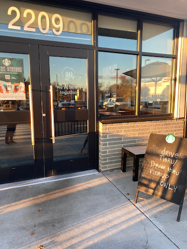 Coffee Shop «Starbucks», reviews and photos, 3926 Kirkwood Hwy, Wilmington, DE 19808, USA