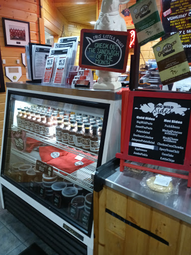Caterer «Hog Wild BBQ, Restaurant and Catering», reviews and photos, 154 W Lakewood Blvd, Holland, MI 49424, USA