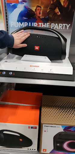 Electronics Store «Best Buy», reviews and photos, 4400 E New York St, Aurora, IL 60504, USA