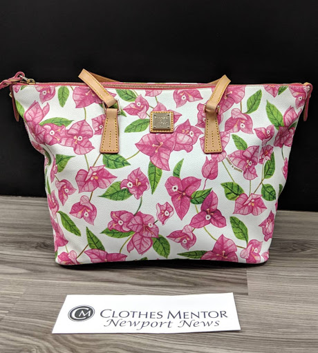 Used Clothing Store «Clothes Mentor», reviews and photos, 306 Oyster Point Rd, Newport News, VA 23602, USA