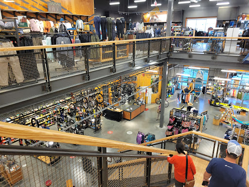 Outdoor Sports Store «REI», reviews and photos, 161 Town Square Pl, King of Prussia, PA 19406, USA