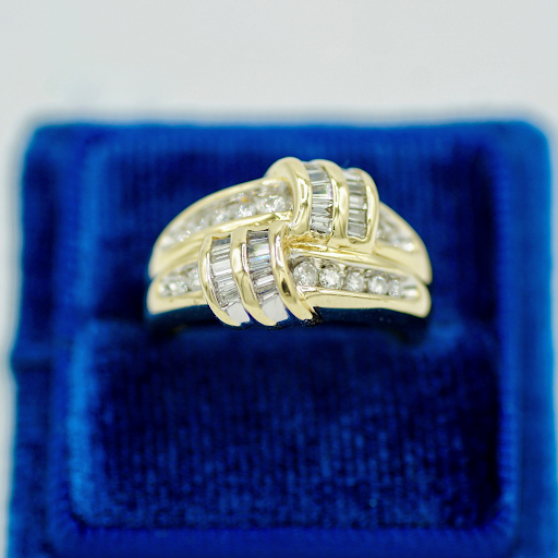 Pawn Shop «Virginia Beach Pawn and Jewelry», reviews and photos, 829 Lynnhaven Pkwy #111, Virginia Beach, VA 23452, USA