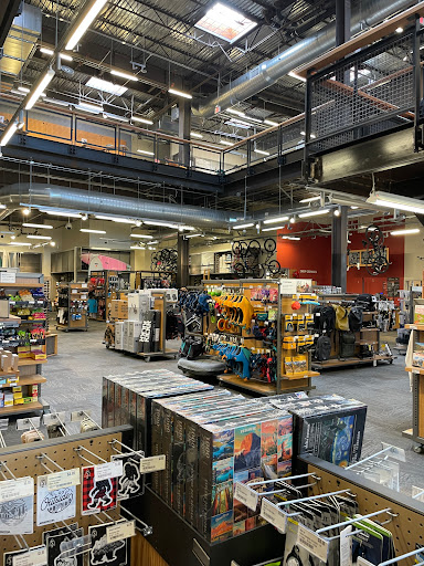 Camping Store «REI», reviews and photos, 2700 Seaglass Way, Oxnard, CA 93036, USA