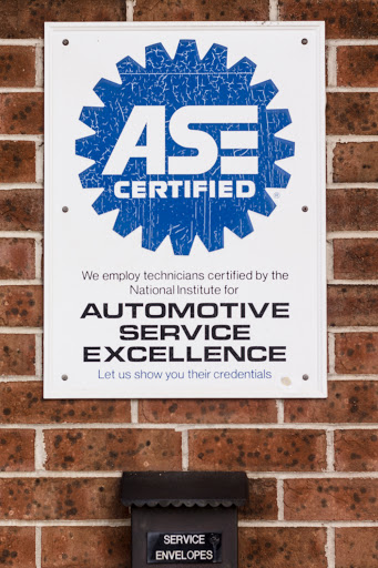 Auto Repair Shop «Cary Car Care», reviews and photos, 234 E Johnson St, Cary, NC 27513, USA