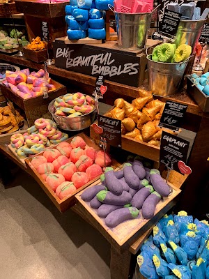 LUSH - photo 37