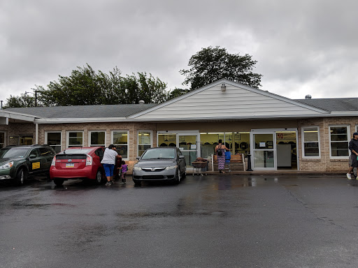 Dry Cleaner «Lighthouse Washbasket & Dry Cleaners», reviews and photos, 1621 Stefko Blvd, Bethlehem, PA 18017, USA