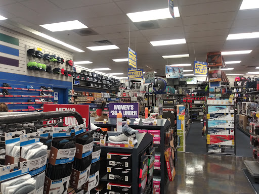 Sporting Goods Store «Big 5 Sporting Goods - Lakewood», reviews and photos, 5700 100th St SW #600, Lakewood, WA 98499, USA