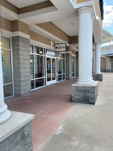 Sportswear Store «Columbia Sportswear Outlet Store at Tanger Outlet Center», reviews and photos, 2200 Tanger Blvd #100, Washington, PA 15301, USA