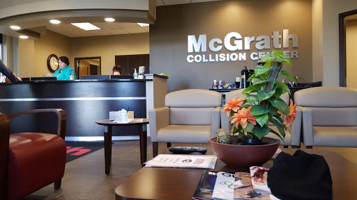 Auto Body Shop «McGrath Collision Center», reviews and photos, 1919 Dodge Rd NE, Cedar Rapids, IA 52402, USA
