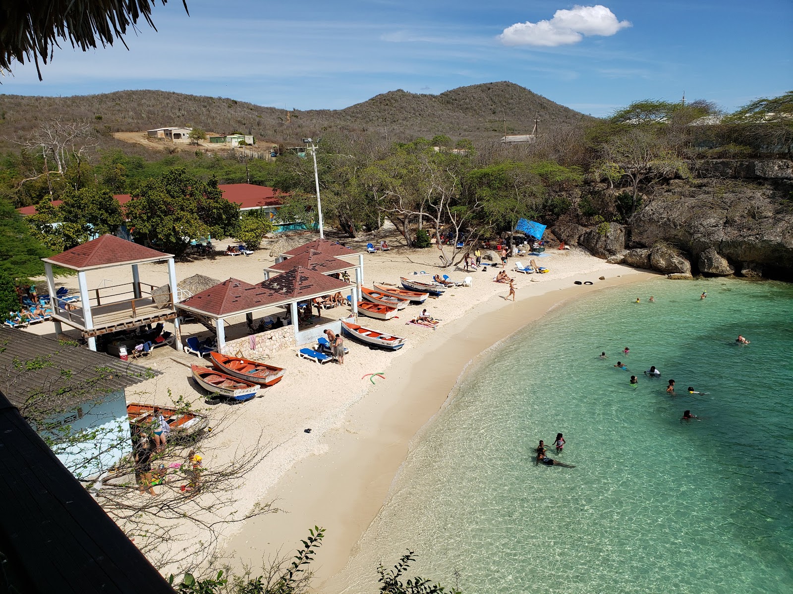 Foto de Playa Lagun com água cristalina superfície