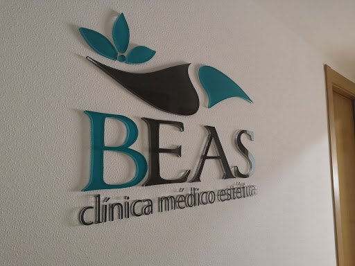 CLÍNICA MÉDICO ESTÉTICA BEAS en Aguilas, Murcia