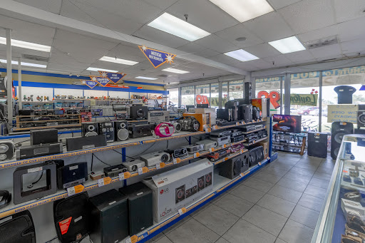 Pawn Shop «La Familia Pawn and Jewelry», reviews and photos, 2057 Americana Blvd, Orlando, FL 32839, USA