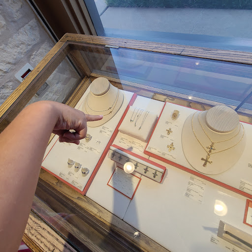 Jewelry Store «James Avery Jewelry», reviews and photos, 190 E Stacy Rd #510, Allen, TX 75002, USA