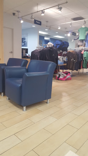 Mercedes Benz Dealer «Mercedes-Benz of Alexandria», reviews and photos, 200 S Pickett St, Alexandria, VA 22304, USA