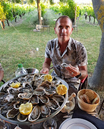 Produits de la mer du Bar-restaurant à huîtres L'Huître et la Vigne à Saint-Hilaire-d'Ozilhan - n°14