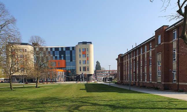 Reviews of University of Hull in Hull - School