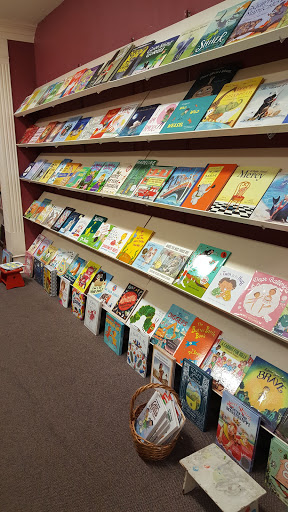 Book Store «River Oaks Book Store», reviews and photos, 3270 Westheimer Rd, Houston, TX 77098, USA