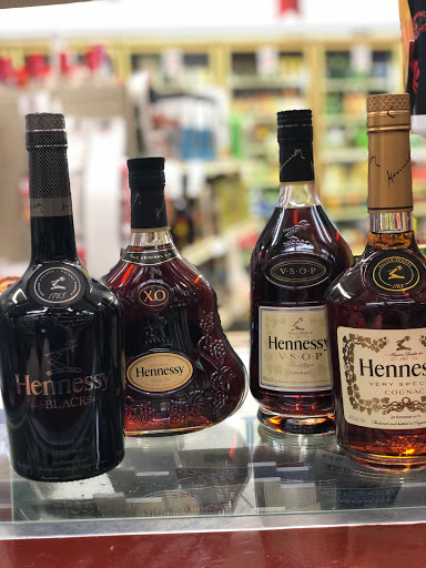 Liquor Store «Royal Oaks Liquors», reviews and photos, 511 N 1st Ave, Arcadia, CA 91006, USA