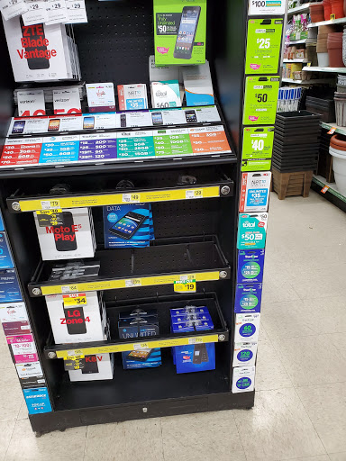 Home Goods Store «Dollar General», reviews and photos, 2541 US-19, Holiday, FL 34691, USA