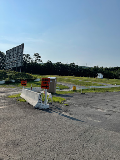 Drive-in Movie Theater «Circle Drive-In Theatre​», reviews and photos, 1911 Scranton Carbondale Hwy, Scranton, PA 18508, USA