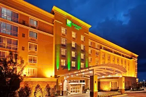 Holiday Inn & Suites Memphis - Wolfchase Galleria, an IHG Hotel image