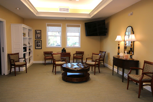 Funeral Home «Bevis Funeral Home», reviews and photos, 2710 N Monroe St, Tallahassee, FL 32303, USA