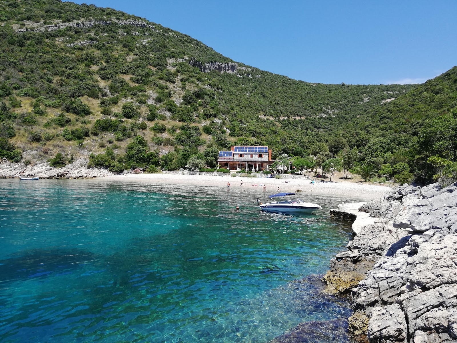 Foto av Viganj beach med turkos rent vatten yta