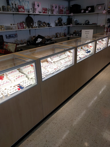 Check Cashing Service «Cash America Pawn», reviews and photos, 256 S Calderwood St, Alcoa, TN 37701, USA