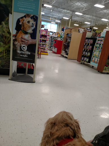 Pet Supply Store «PetSmart», reviews and photos, 8537 W Grand River Ave, Brighton, MI 48116, USA