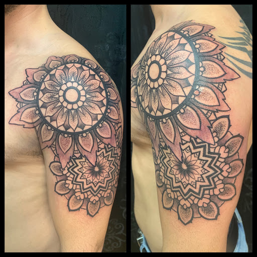 Tattoo Shop «Tried and True Tattoo», reviews and photos, 2289 Peachtree Rd, Atlanta, GA 30309, USA