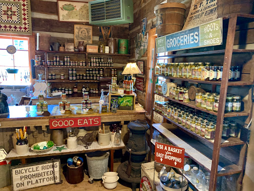 Gift Shop «Hitching Post Gifts & Old Str», reviews and photos, 15894 US-68, Benton, KY 42025, USA