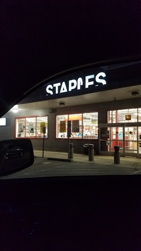 Office Supply Store «Staples», reviews and photos, 933 Montgomery Ave, Narberth, PA 19072, USA