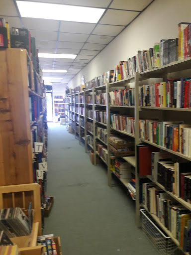 Used Book Store «Books Abound», reviews and photos, 11600 Jones Rd # 111, Houston, TX 77070, USA