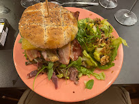 Hamburger du Restaurant Xabi-krakada à Saint-Jean-de-Luz - n°20