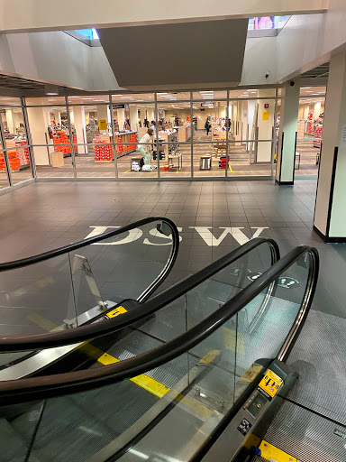Shoe Store «DSW Designer Shoe Warehouse», reviews and photos, 8801 Queens Blvd, Elmhurst, NY 11373, USA