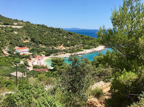 Praia de Pokonji dol