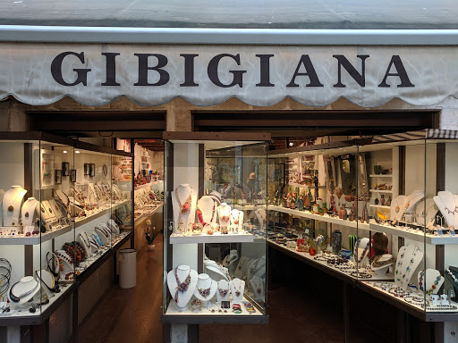 Gibigiana, negozio di artigianato e vetro di Murano