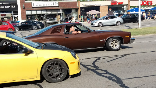 Furniture Store «Art Van Furniture - Royal Oak», reviews and photos, 32301 Woodward Ave, Royal Oak, MI 48073, USA